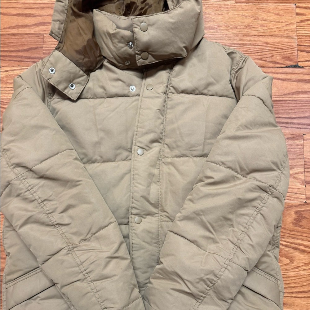 GAP Men's Beige Puffer Jacket NWOT Medium